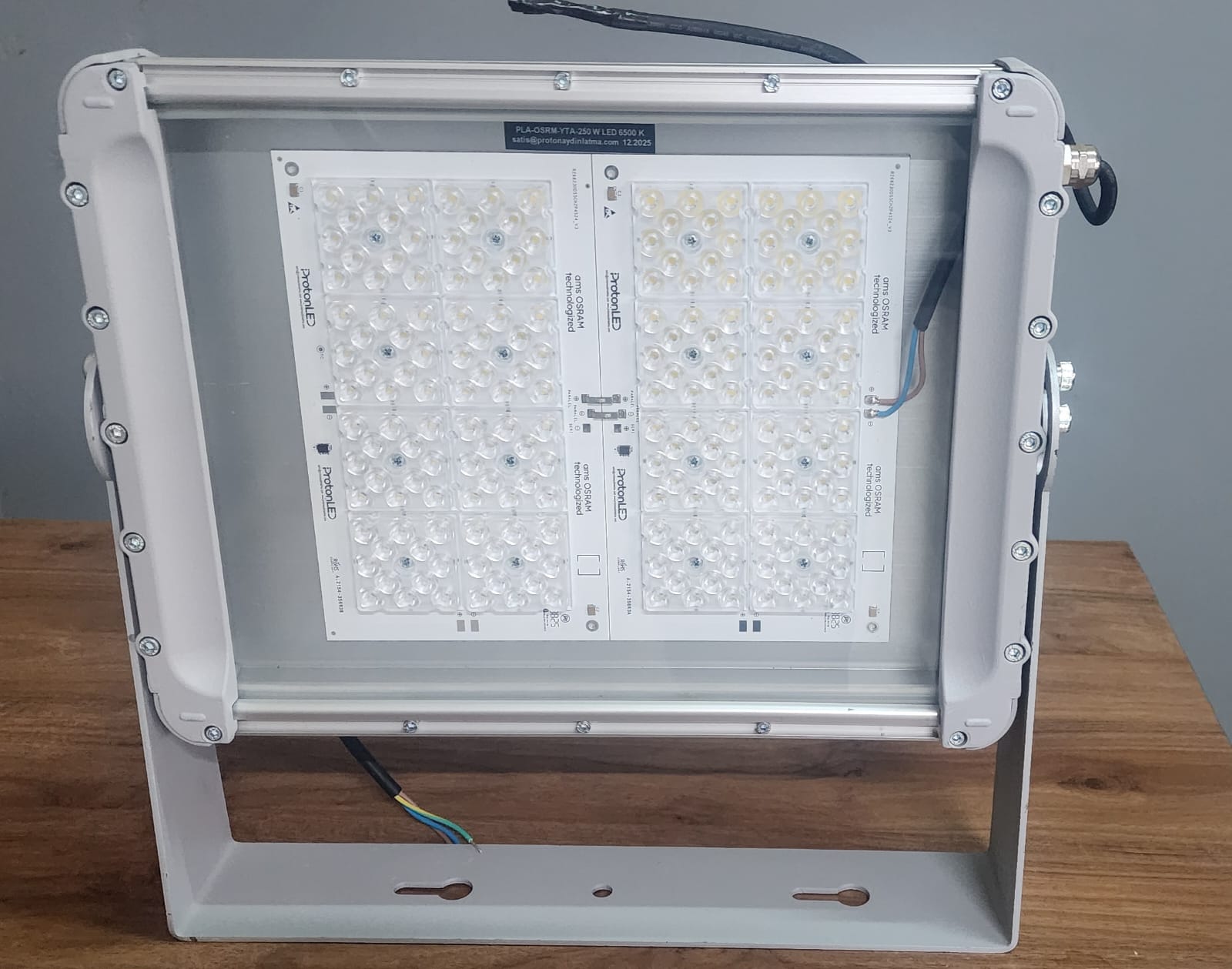 PLA-OSRM-YTA-35 CM  250 WATT 